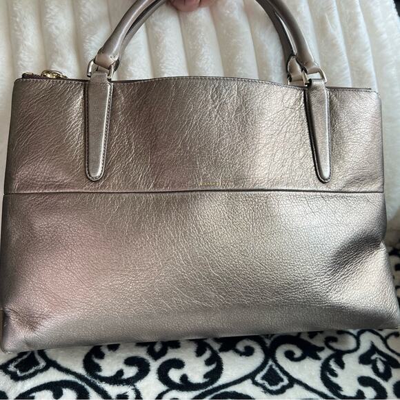MUST HAVE Coach The Borough Bag in Metallic Leather Gold 32323 - Picture 1 of 10